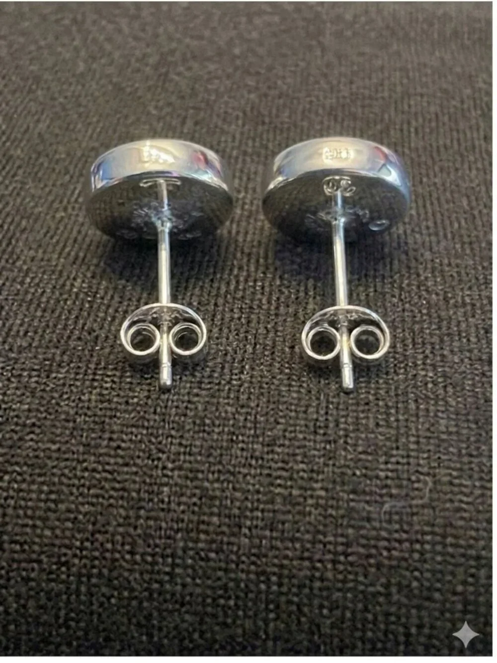 Coach Open Circle Stone Stud Earrings – Iconic Silver & Shimmering Grey - Picture 2 of 3